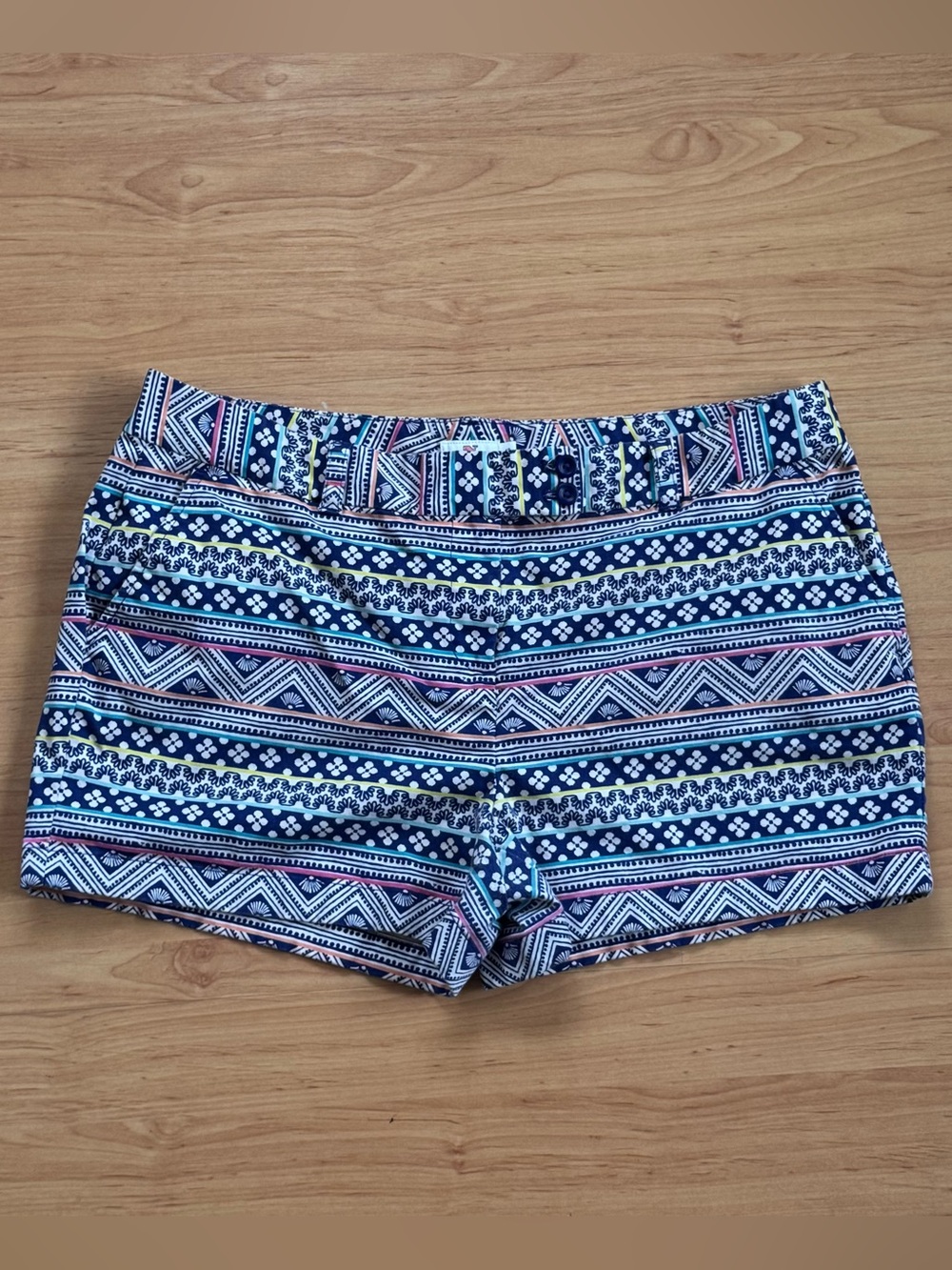 Vinyard Vines Herringbone White & Blue Cotton 3.25” In Coastal Shorts Size 16